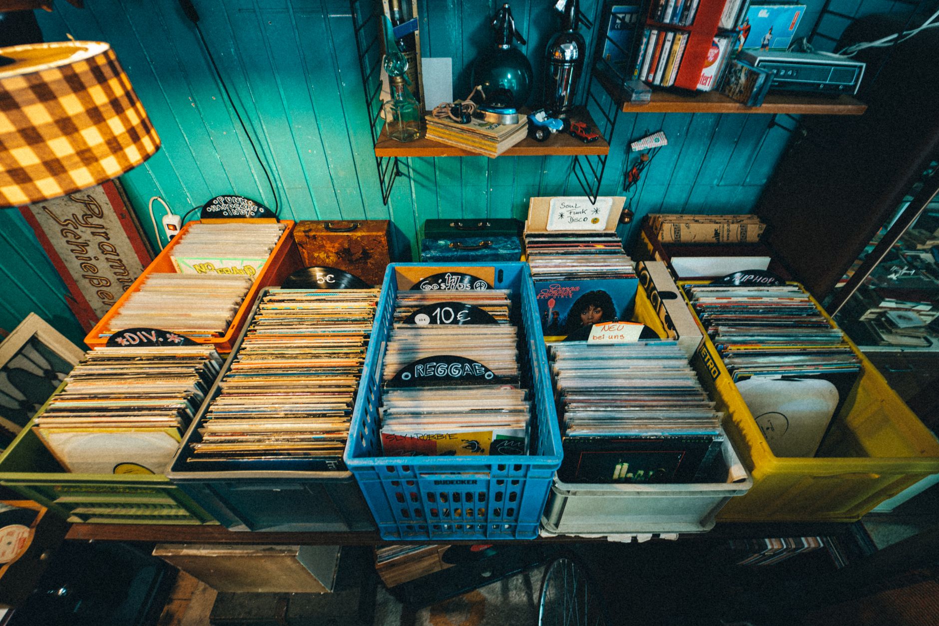 Ed Sheeran discovered a record in a second-hand store that is now gaining attention