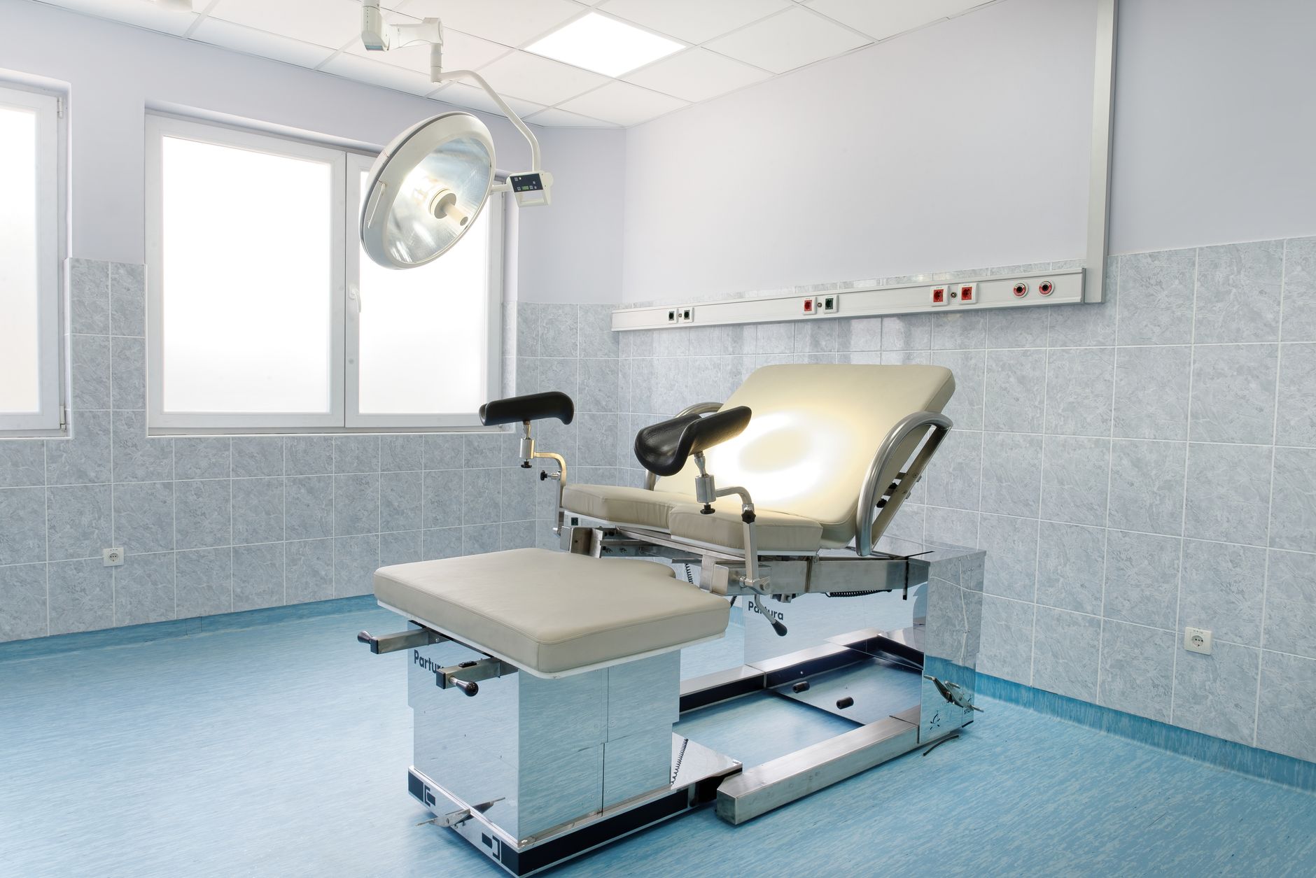 Tributes honor pioneering gynecological surgeon