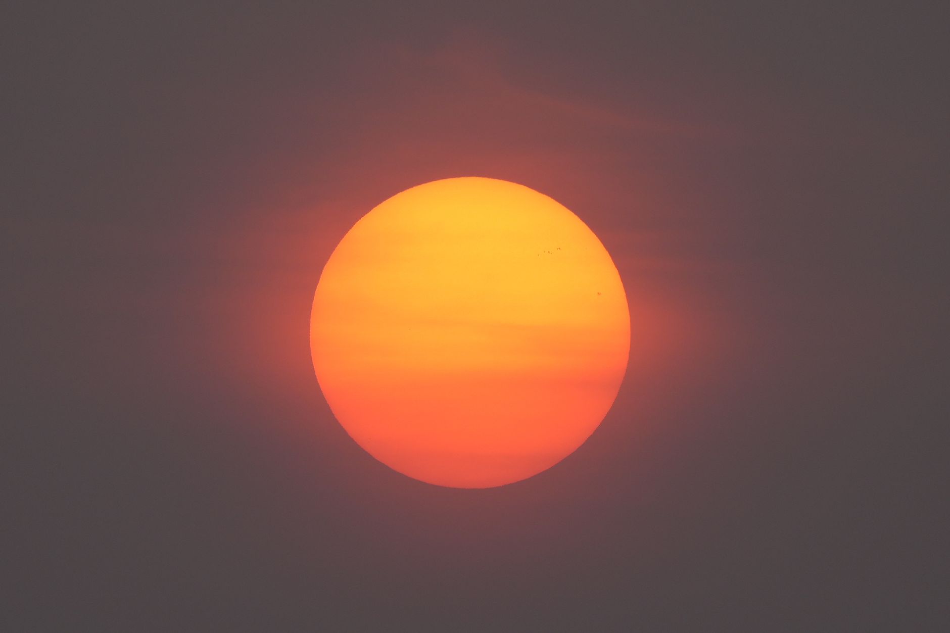 Orange haze from Canadian wildfires visible in Ontario and northern US