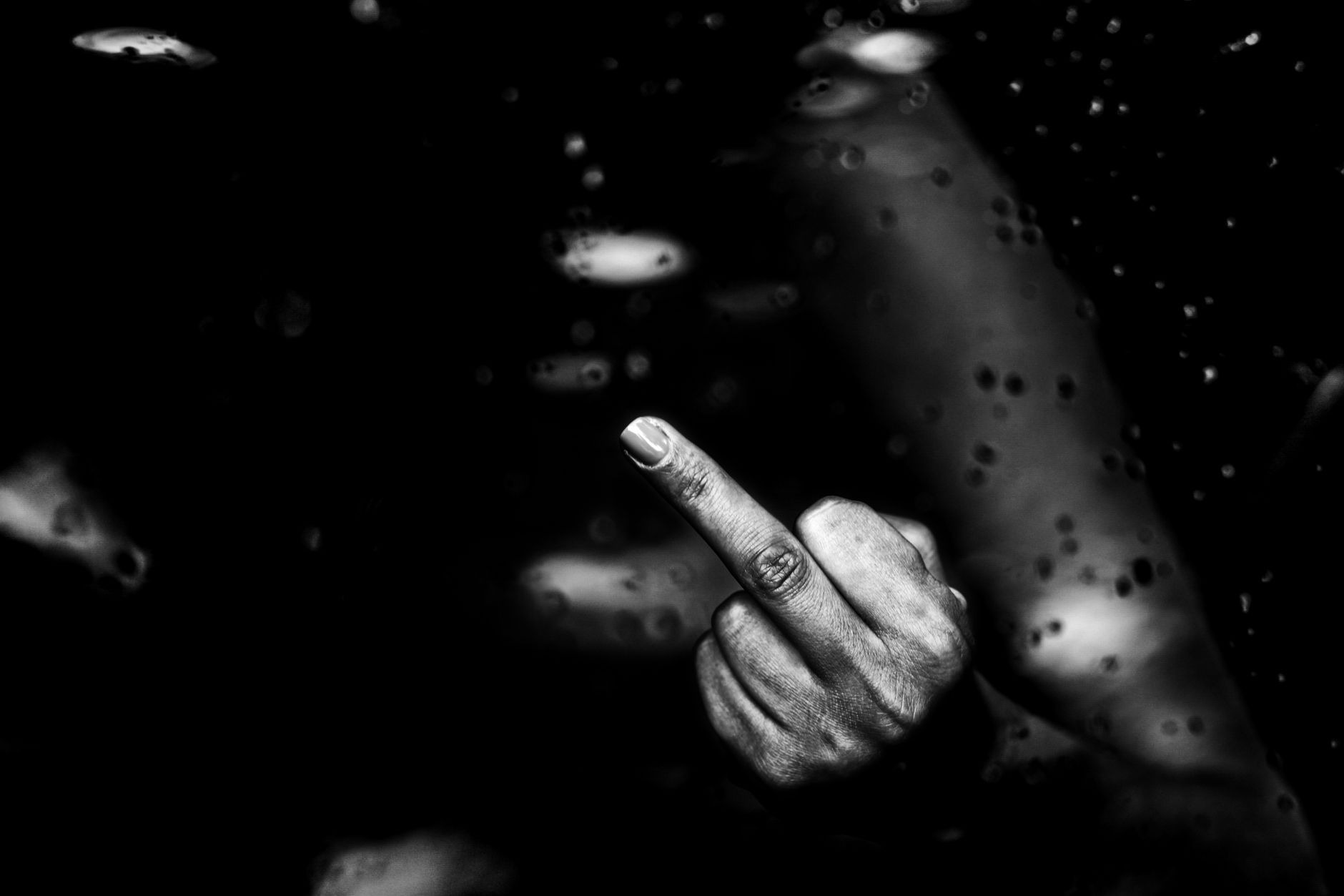 The rise of the defiant divorce ring worn on the middle finger