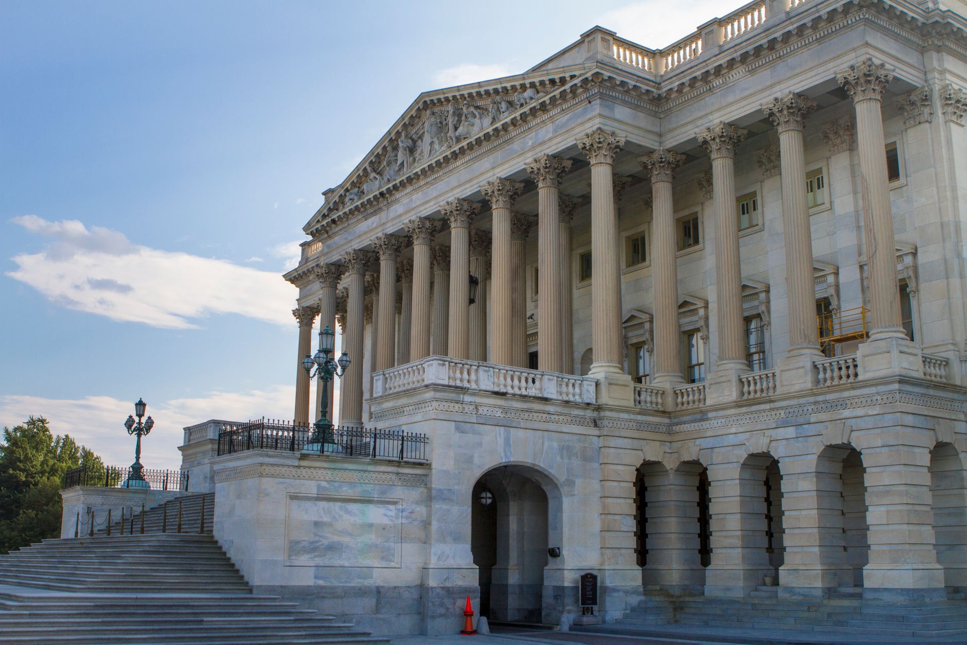 US Congress advances legislation to establish permanent daylight saving time