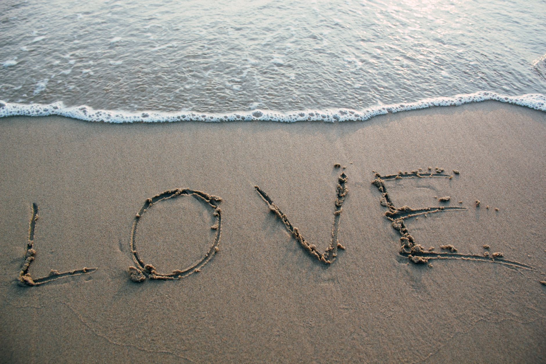 Should Love Island UK discuss the US version on air?