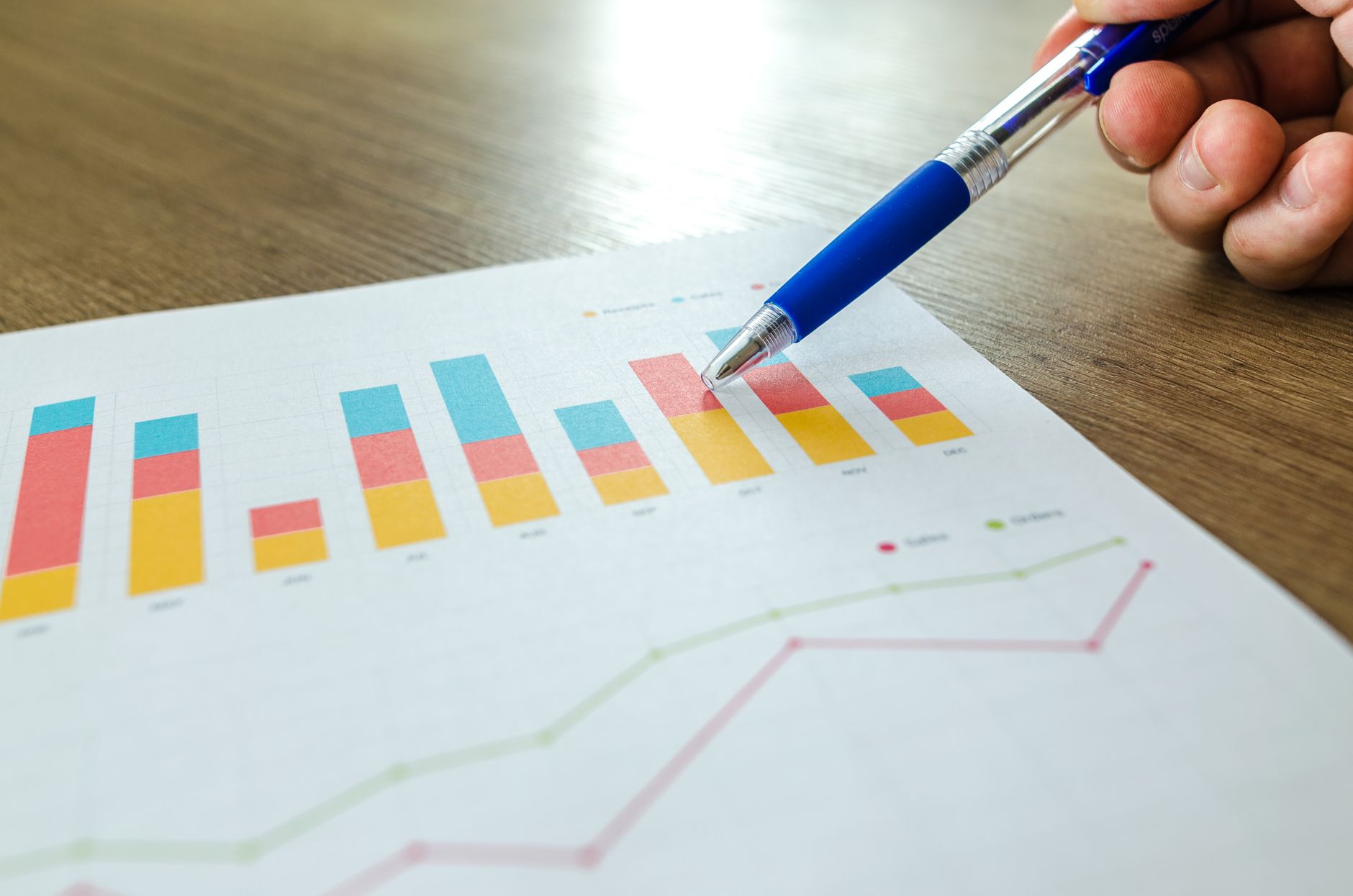 Graph Machine offers a new way to make AI models faster and more efficient by smarter data connections