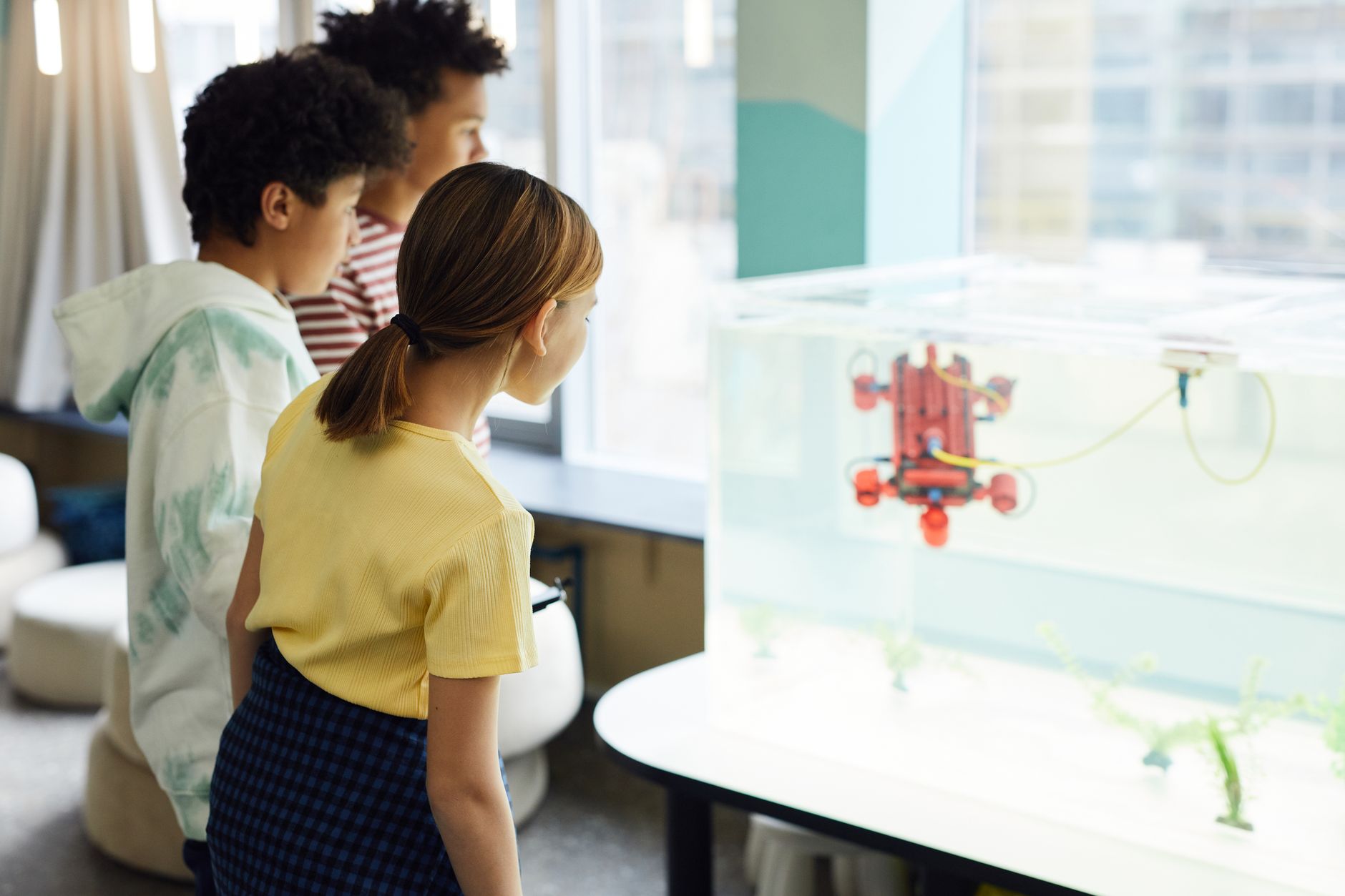 Robot learns to join groups smoothly using natural language and real-time cues