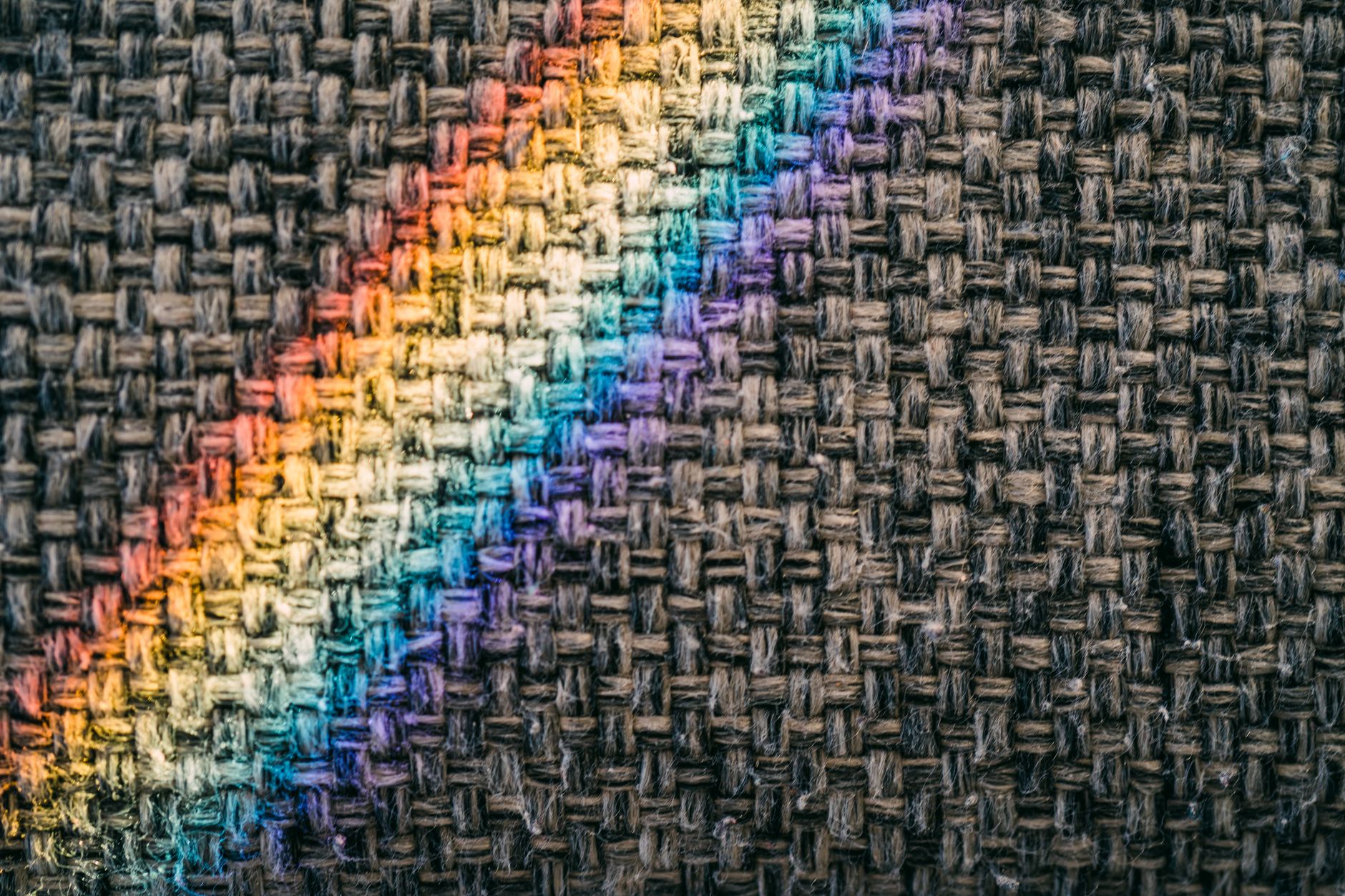 WOVEN advances AI’s understanding of visual changes to boost multimodal language models
