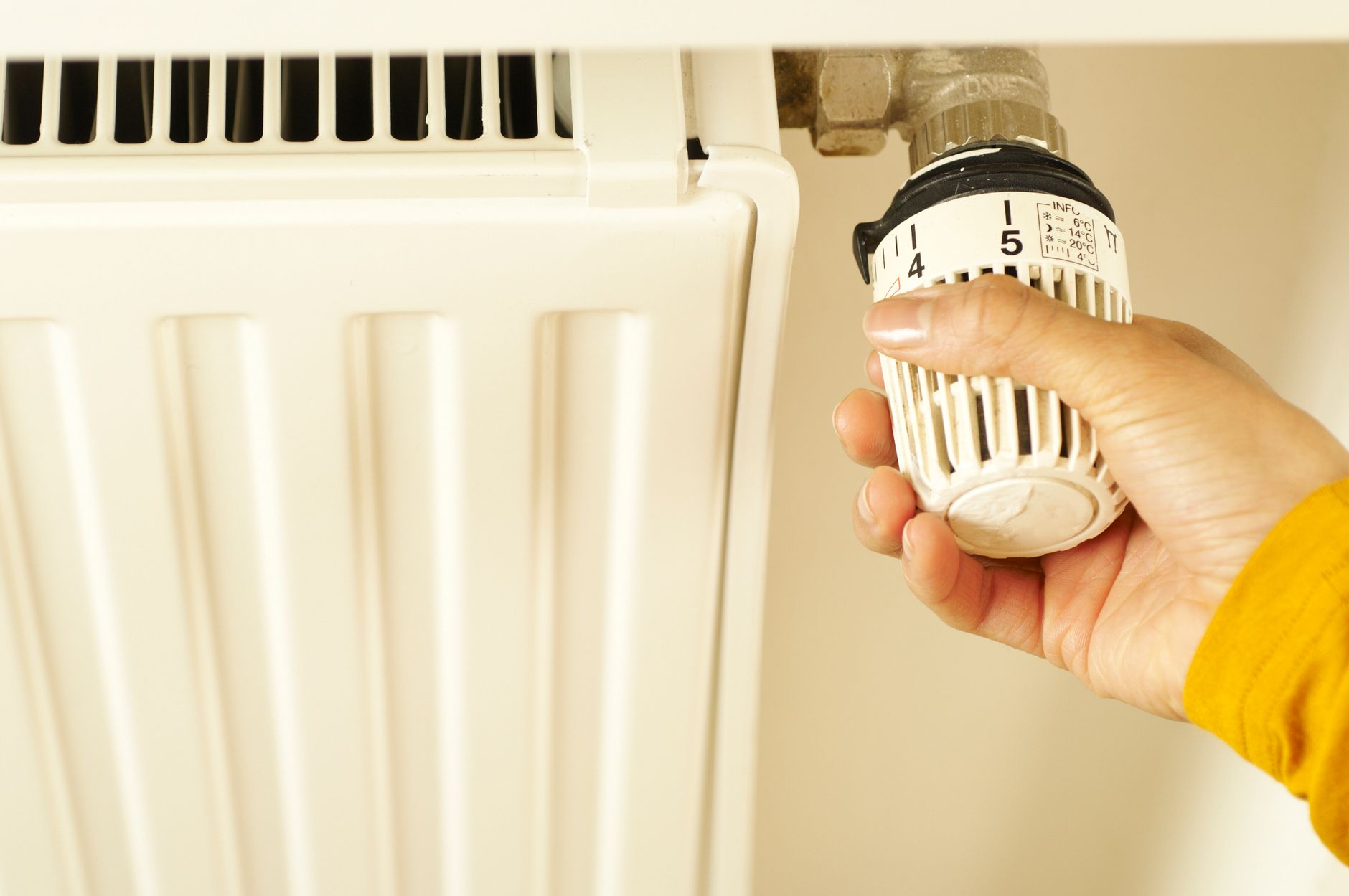 Tips to Keep Your House Warmer Longer Before Raising the Thermostat