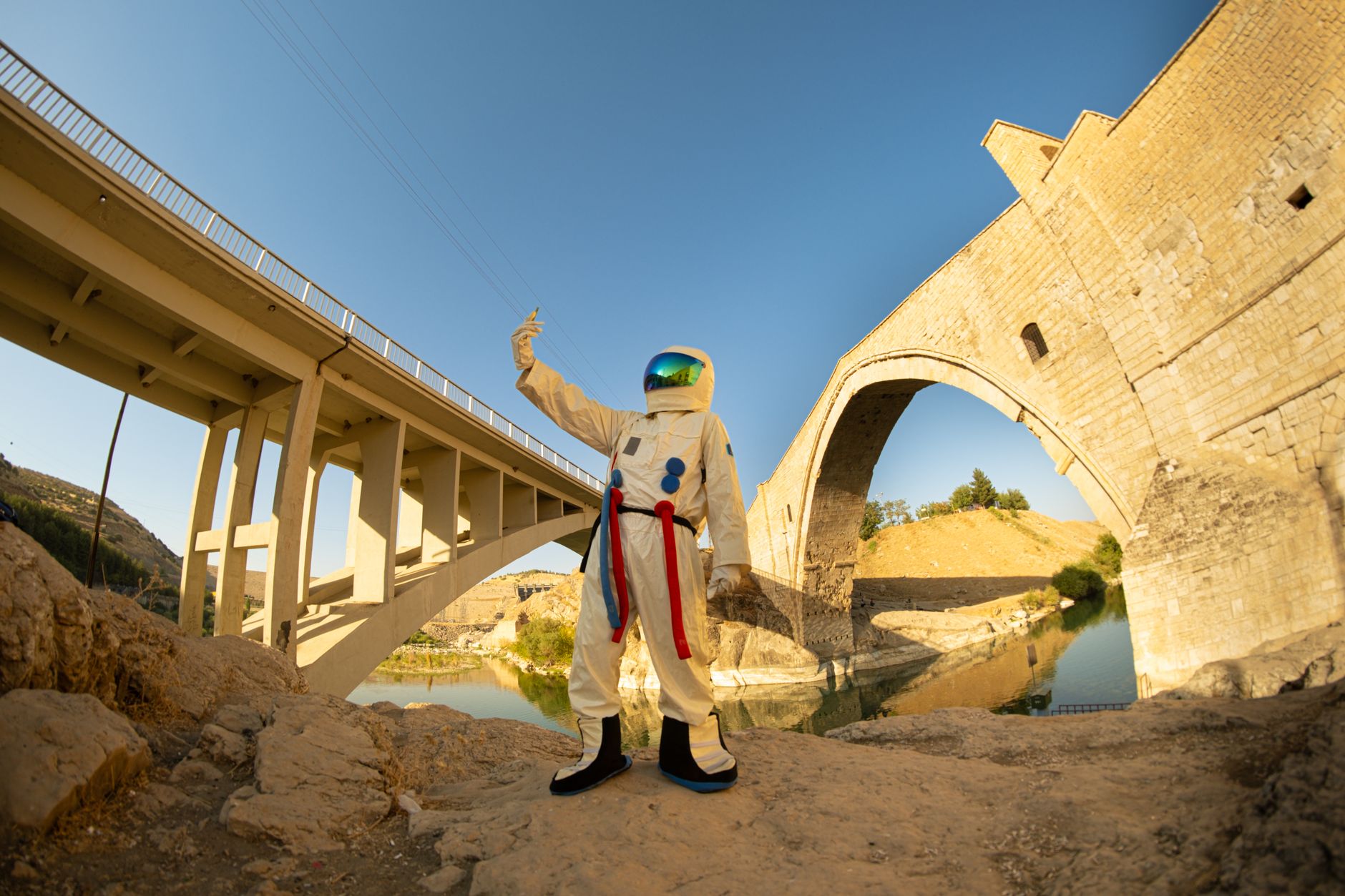 Multimodal Embodied Agents: Bridging the Gap Between Virtual Assistants and Physical Robots