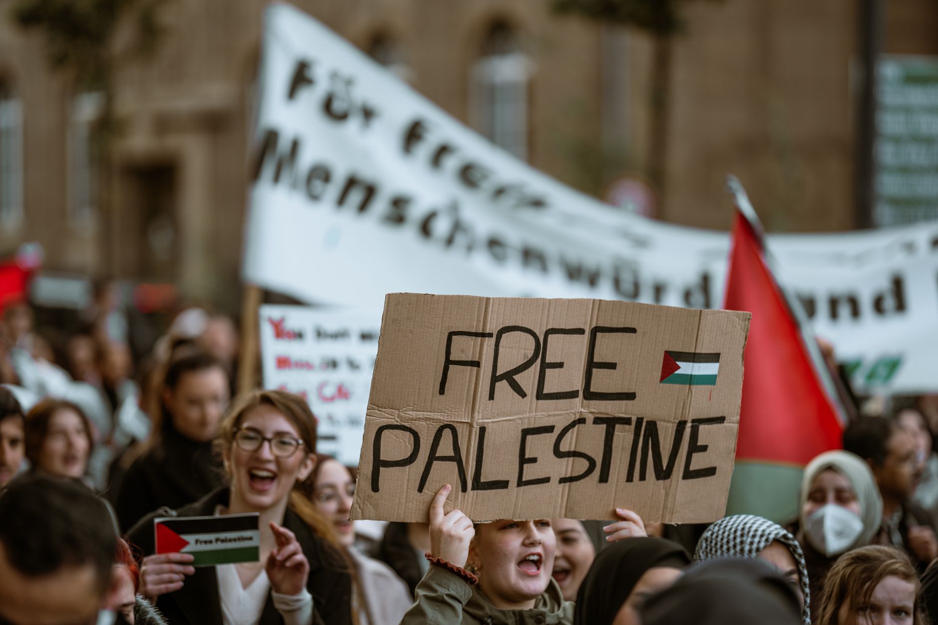 Macklemore starts Free Palestine tour following Ed Sheeran dispute