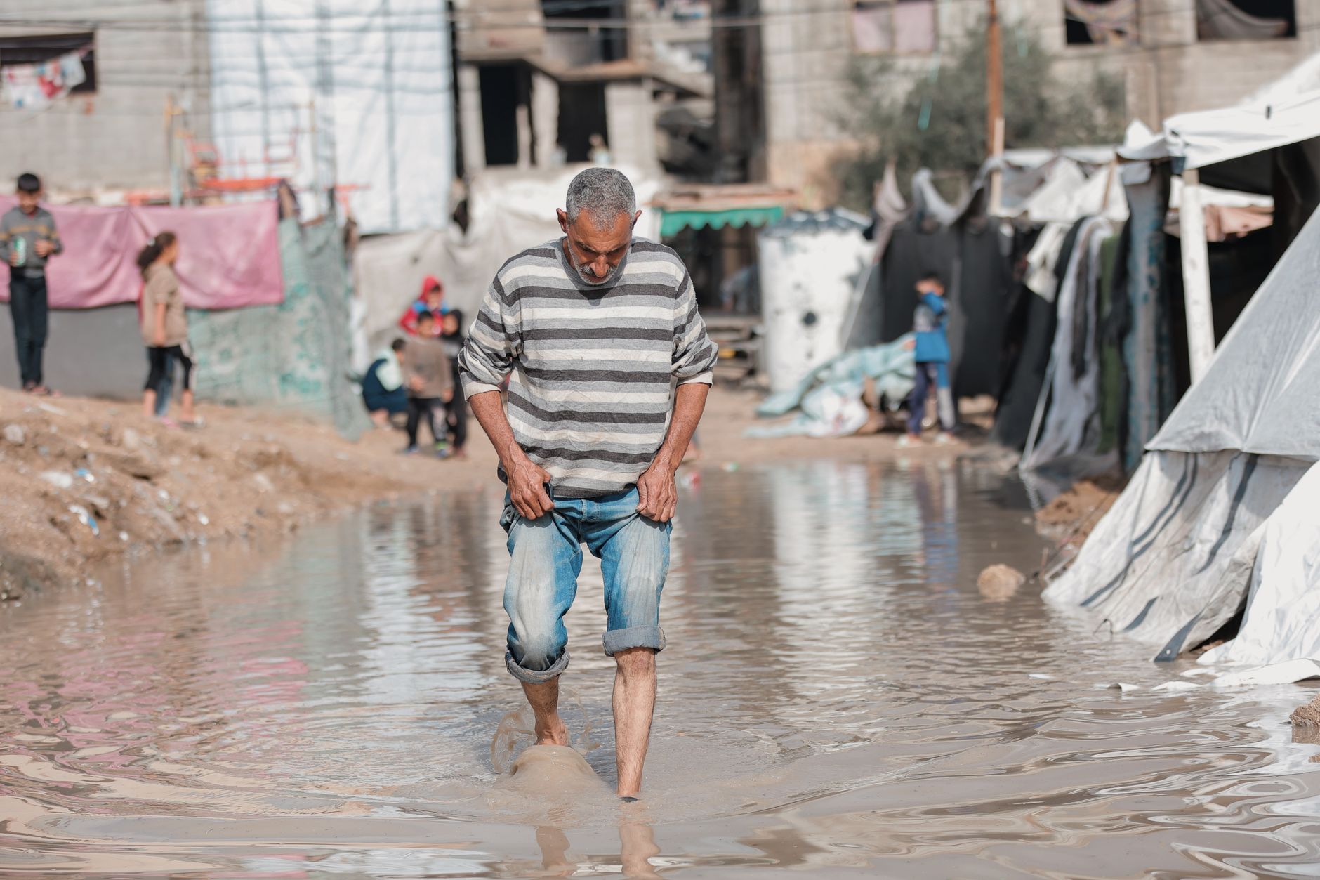 Israeli forces demolish homes in Hebron, displacing Palestinian families