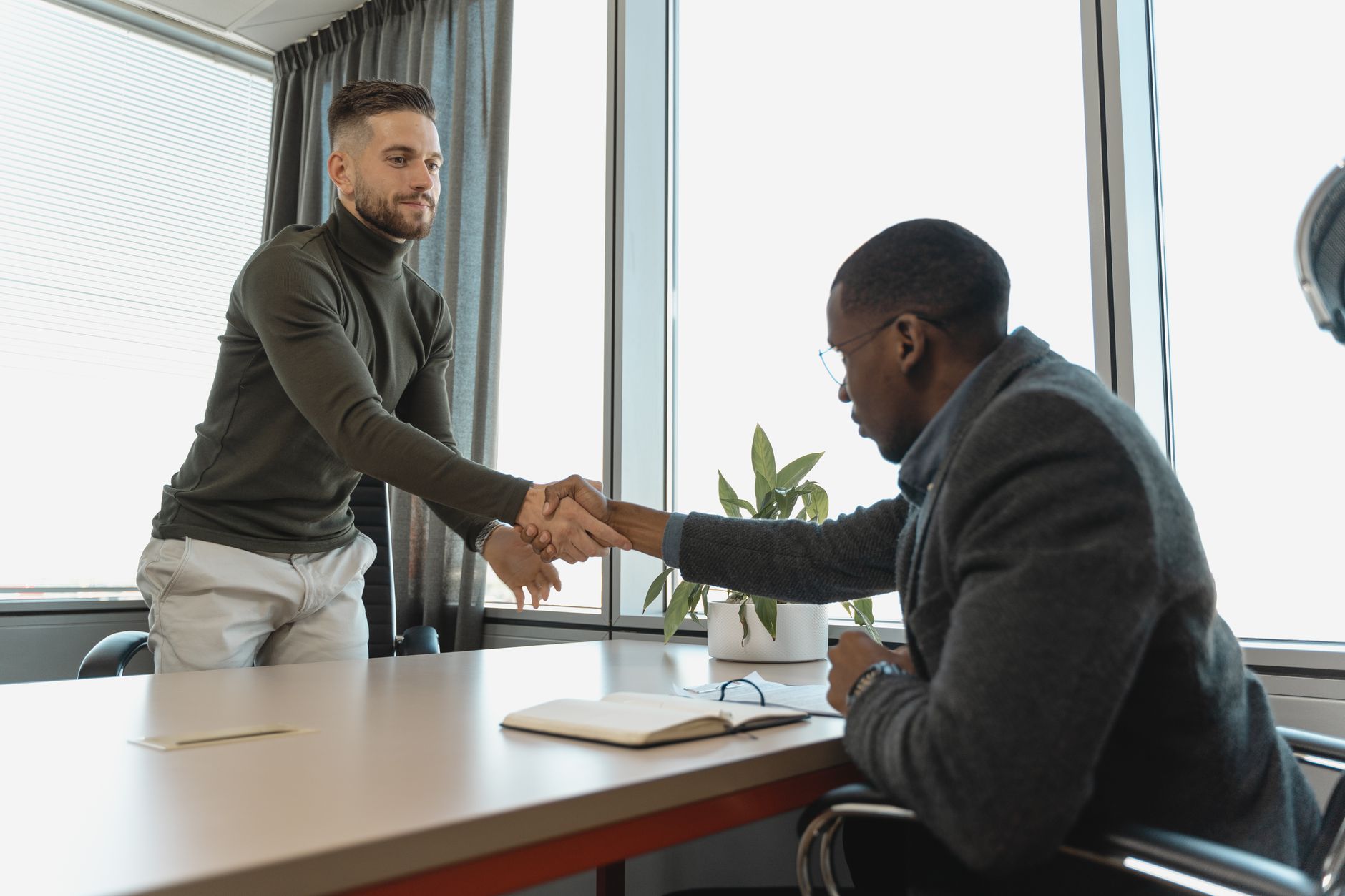 Should Jobseekers and Employers Use AI in the Hiring Process?