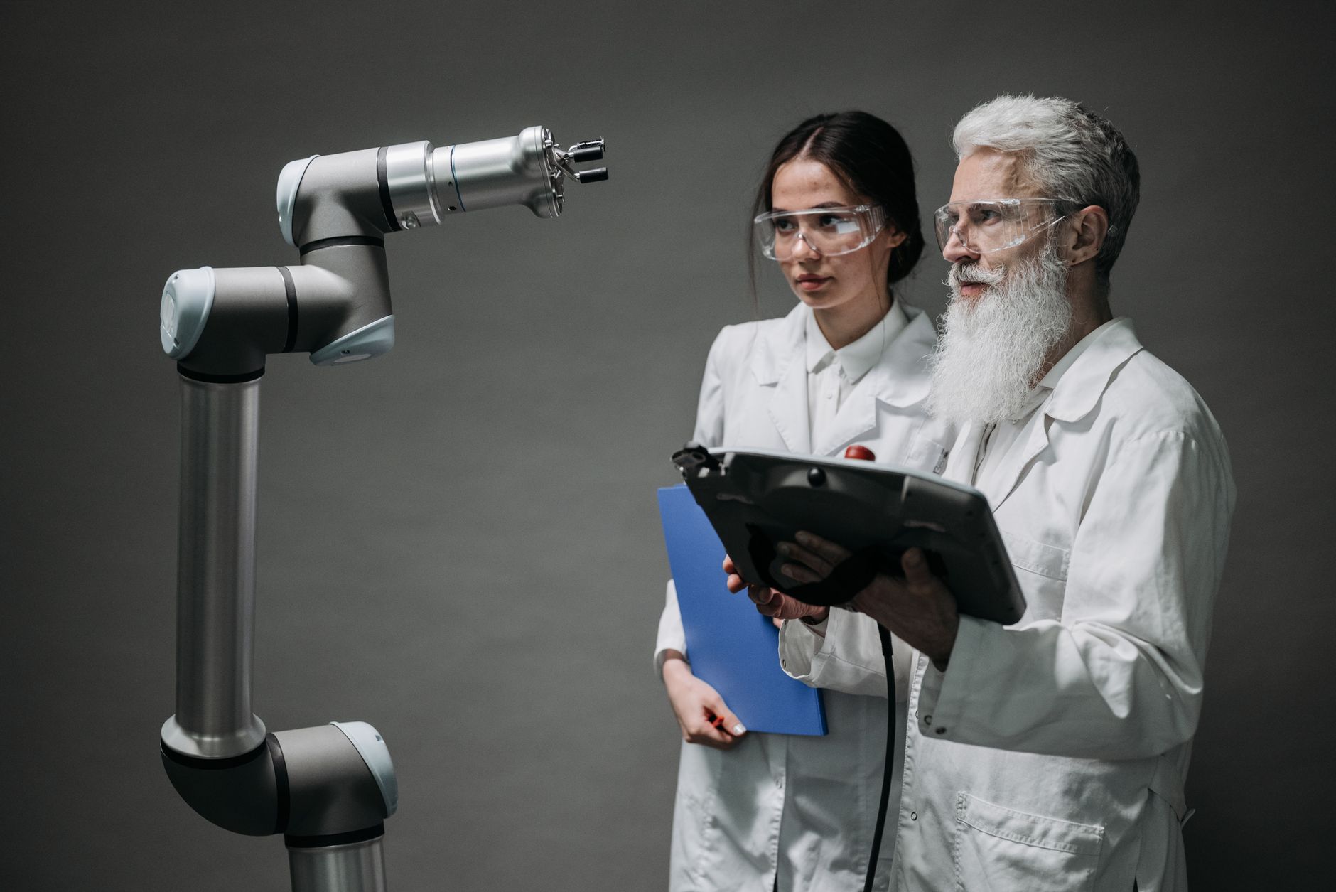 AI Researchers Develop Smarter Tool-Using Agents That Adapt to Failures in Real Time